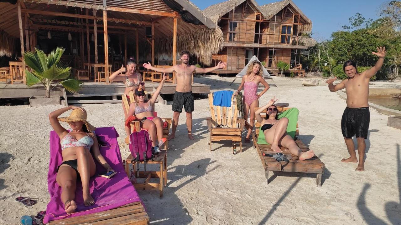 Santa Lova Eco-Hostel Isla Tintipan Tintipan Island 외부 사진