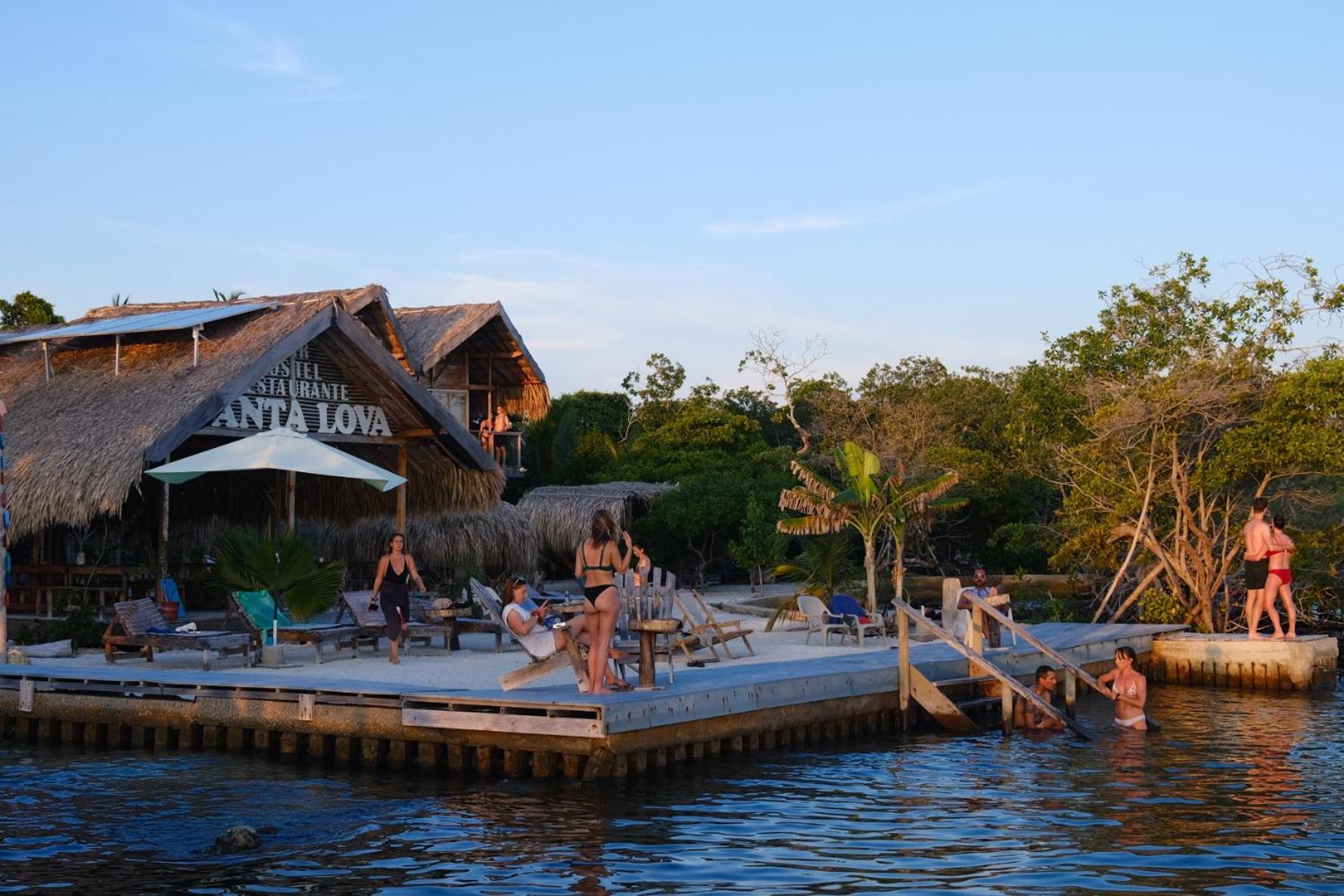 Santa Lova Eco-Hostel Isla Tintipan Tintipan Island 외부 사진